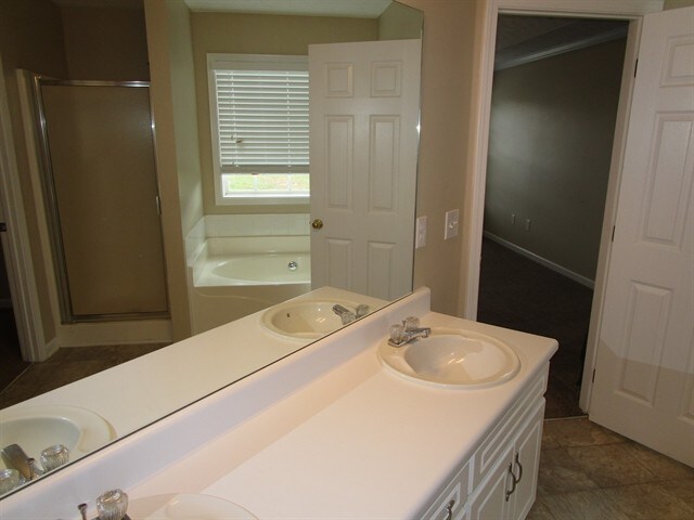 Building Photo - 282 Rockingham Dr