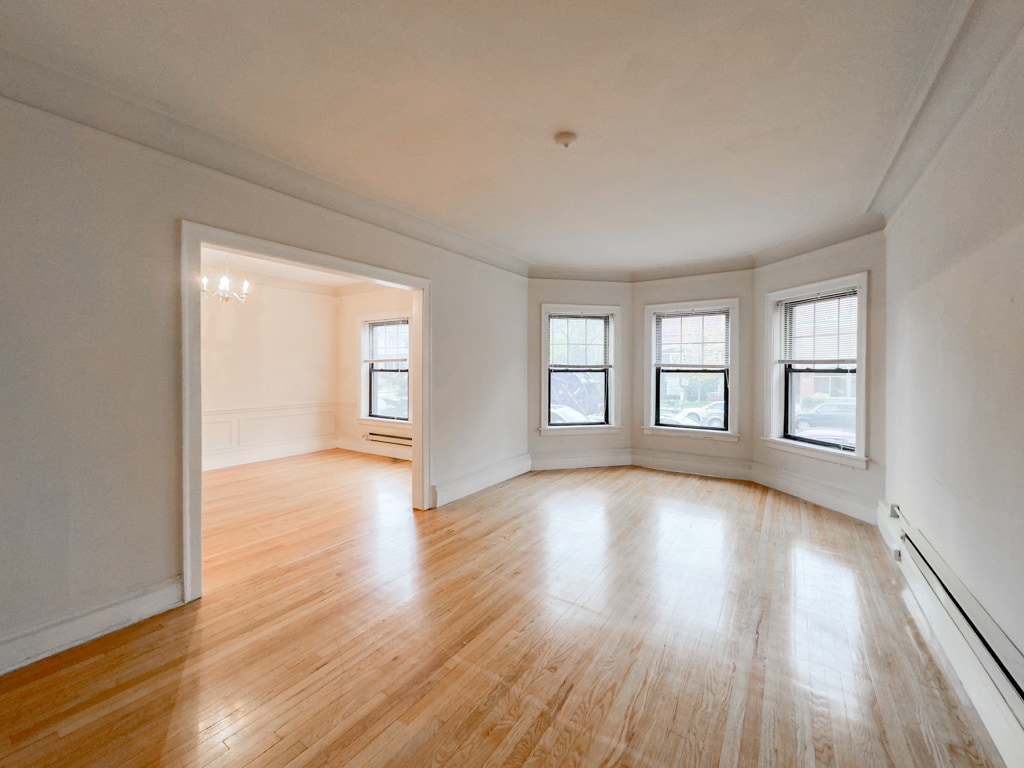Building Photo - 1238 Oak Ave