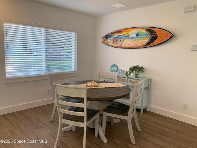 Building Photo - 710 Orange Blossom Dr