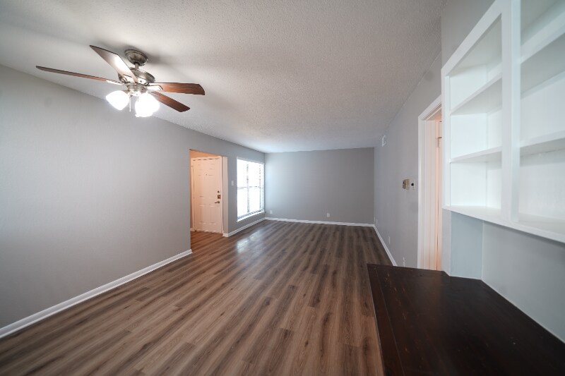 Building Photo - 5221 Bonita Ave