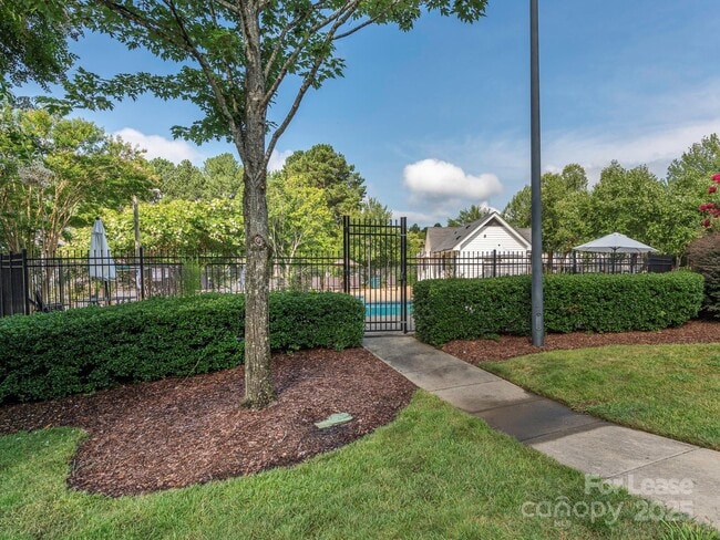 Building Photo - 9327 Timothy Ct