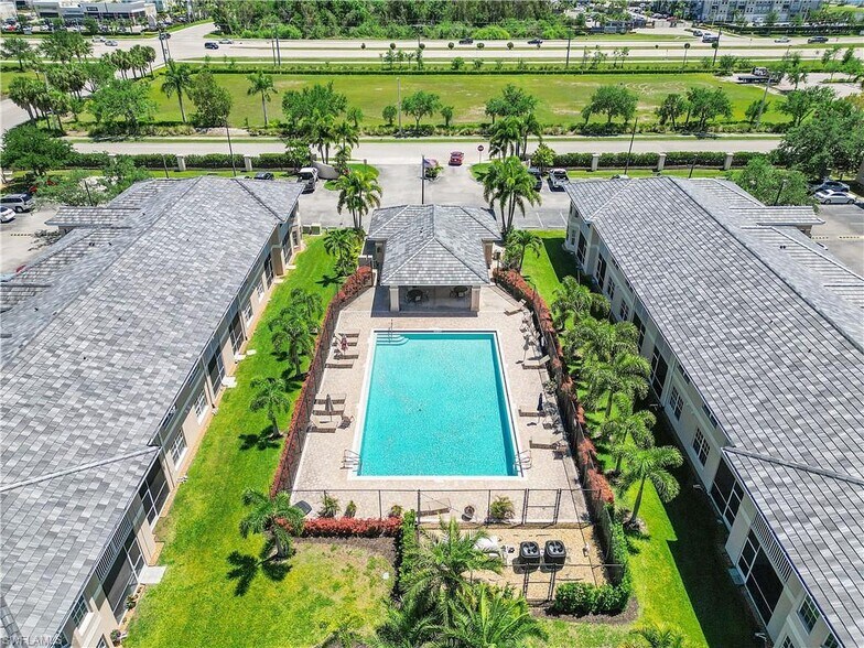 Building Photo - 8423 Bernwood Cove Loop