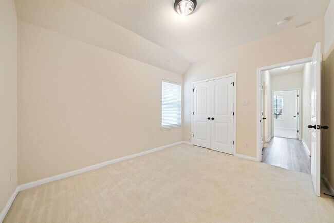 Building Photo - 369 Derby Dr