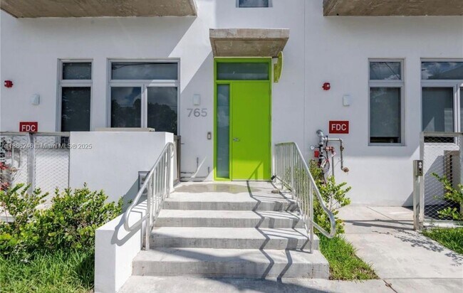 Building Photo - 761 NW 1st St