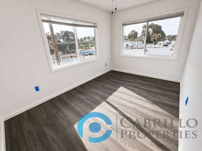 Building Photo - 2933 Prospect St