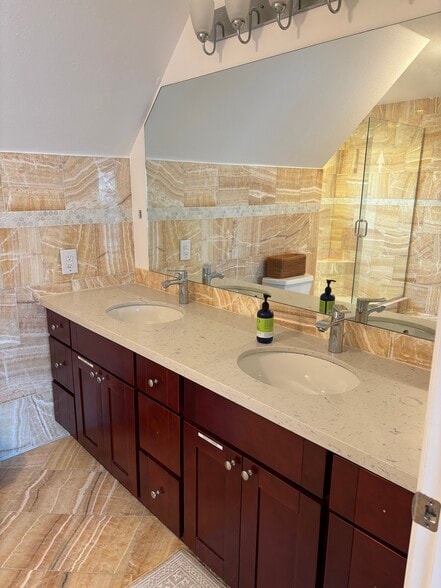 Building Photo - 90031 Cape Arago Hwy