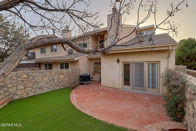 Building Photo - 1742 Pico Alto Dr