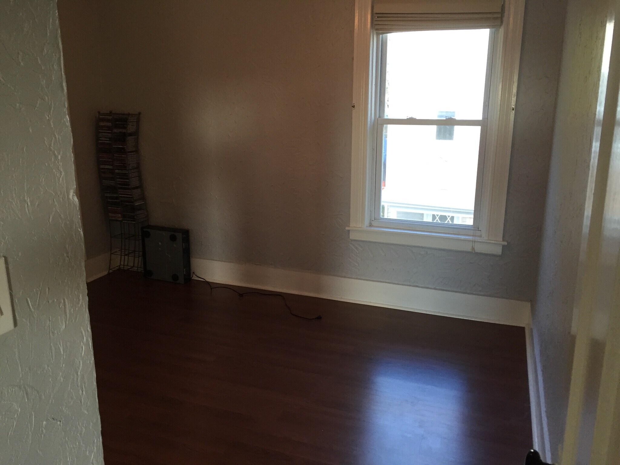 Building Photo - 6 Caroline St