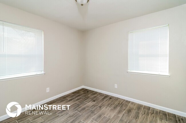 Building Photo - 1103 Johns Dr