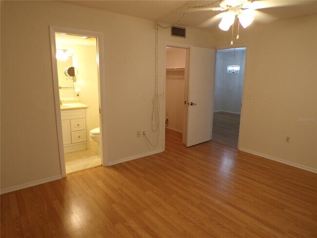 Building Photo - 102 Capri Isles Blvd