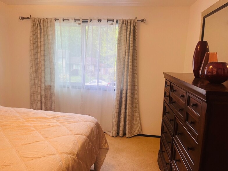 Building Photo - 13322 62nd Dr SE