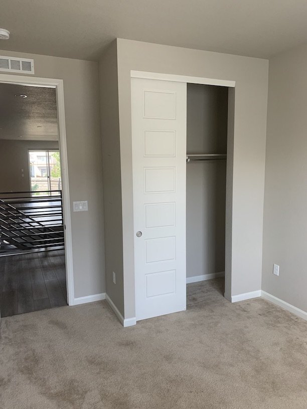 Building Photo - Three bedroom, three bath house for rent.