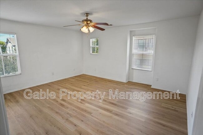 Building Photo - 27366 Dearborn Dr