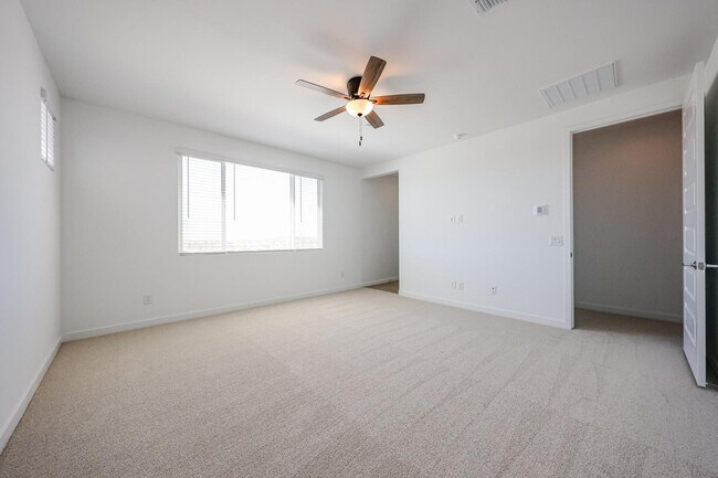 Building Photo - 12053 Calle de Pompas W