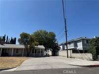 Building Photo - 516 Diamond St