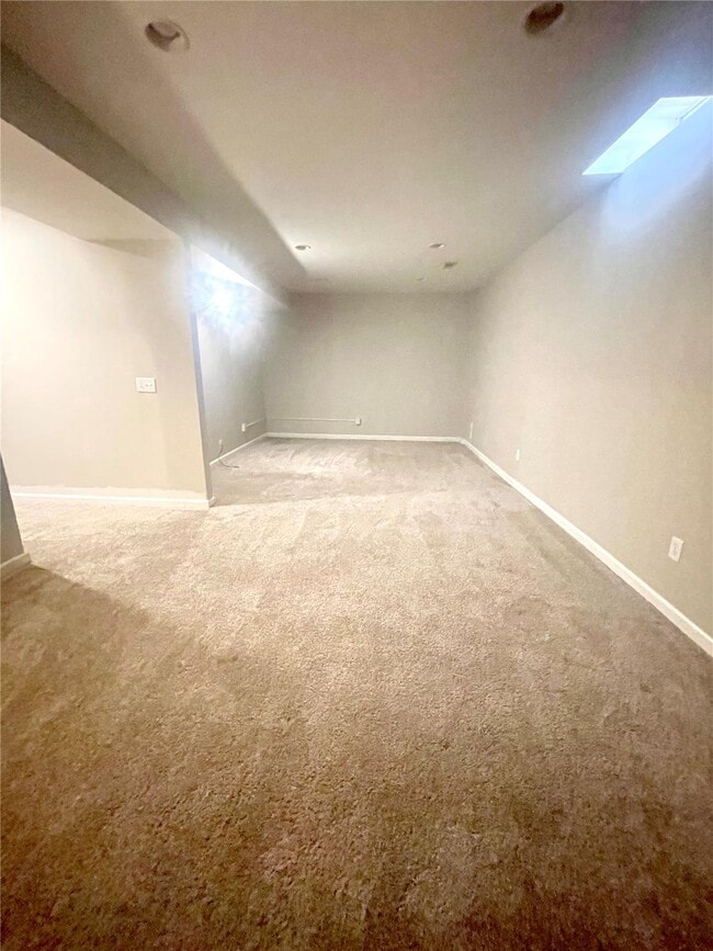 Building Photo - 764 Granite Dr