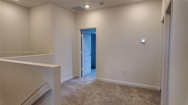 Building Photo - 3016 Park Pl