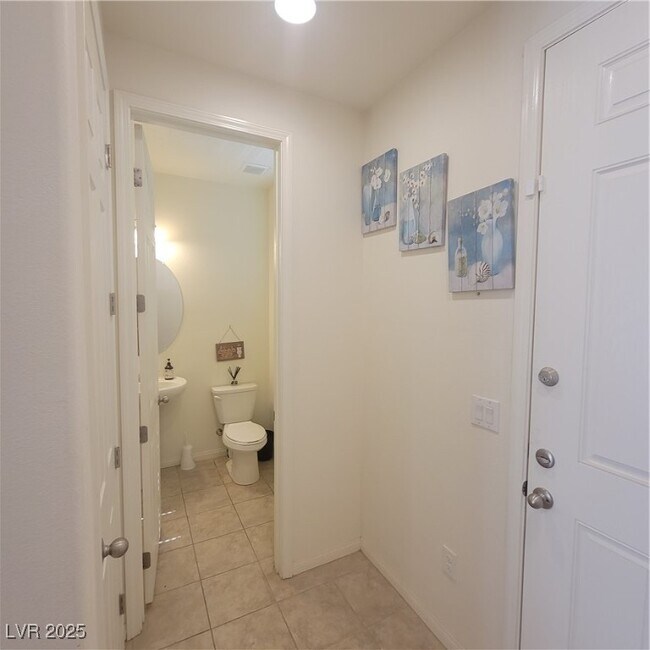 Building Photo - 1836 Pinsky Ln