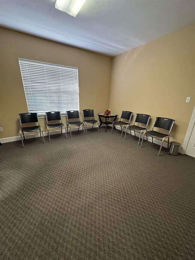 Building Photo - 2709 Killarney Way