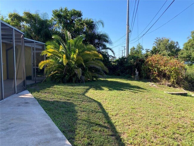 Building Photo - 1194 Porter Dr