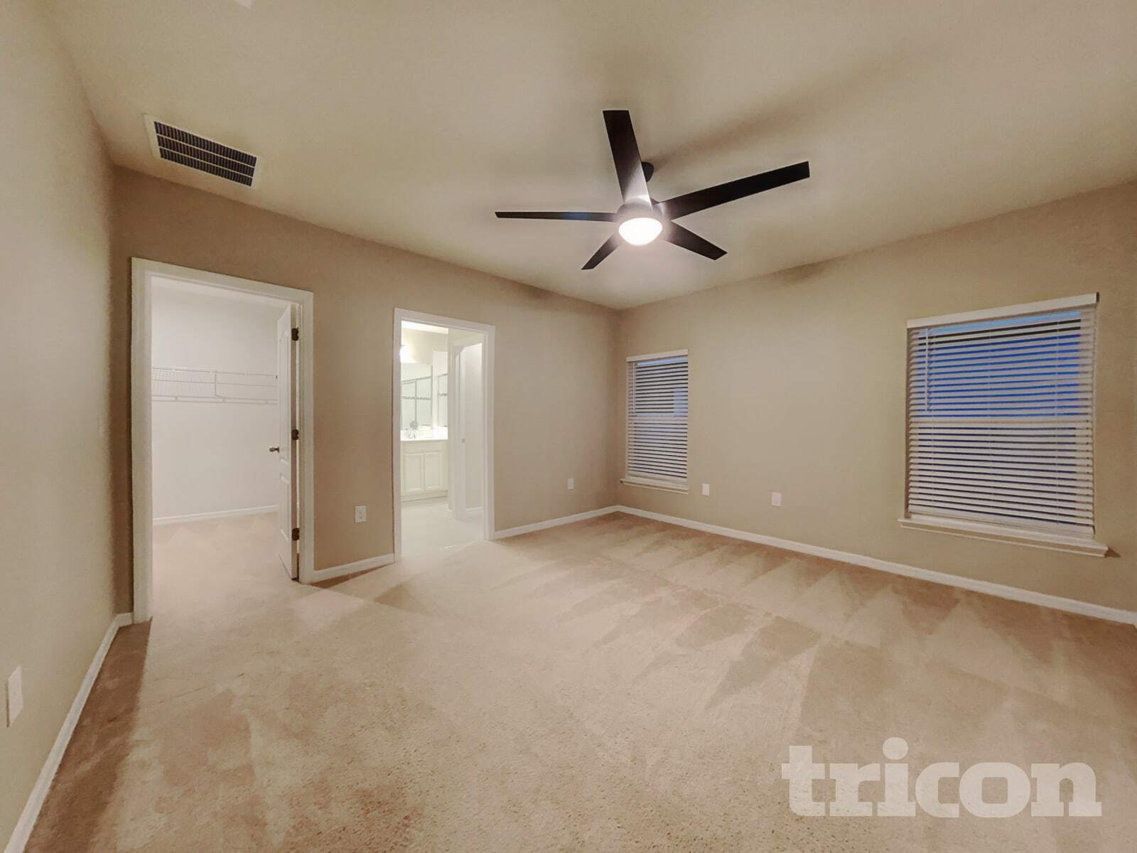 Building Photo - 11120 High Noon Trl