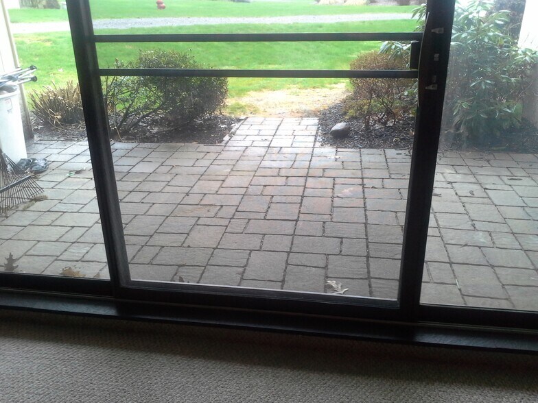 Building Photo - 404 Bay Village Dr