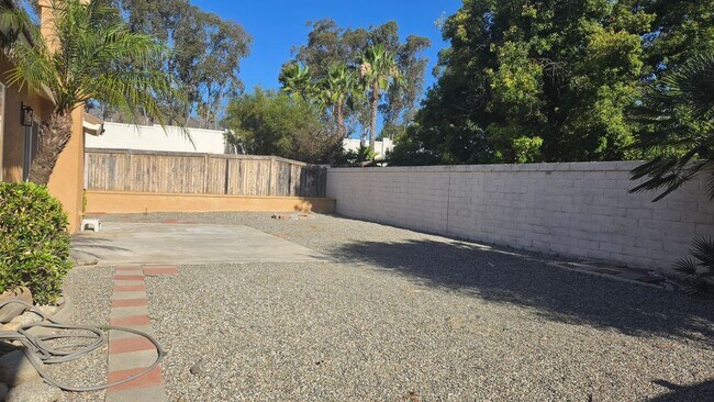 Building Photo - 804 Napa St