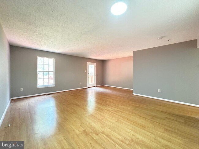 Building Photo - 20527 Lowfield Dr