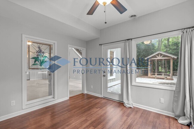 Building Photo - Single Family | One-acre lot in Powell Far...