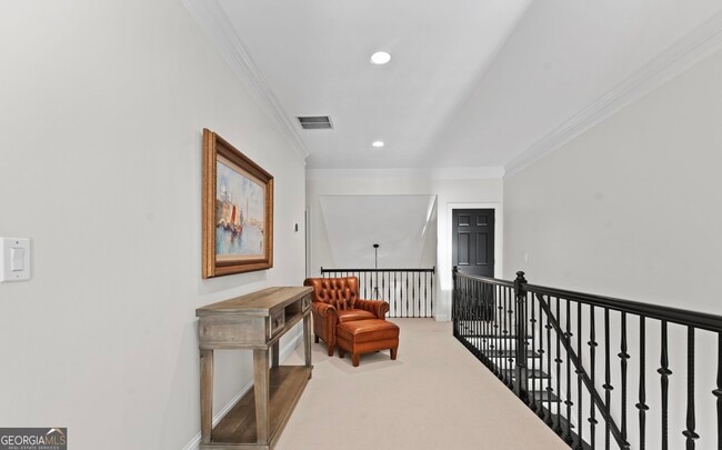Building Photo - 102 N Cove Dr