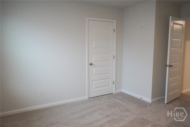 Building Photo - 425 Coconut Dr