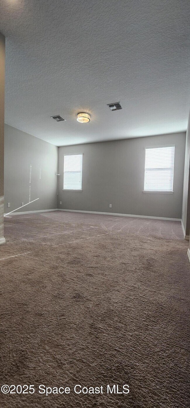 Building Photo - 1813 Hawksbill Ln
