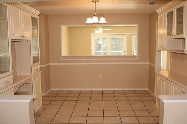 Building Photo - 4215 18th Ave Dr W