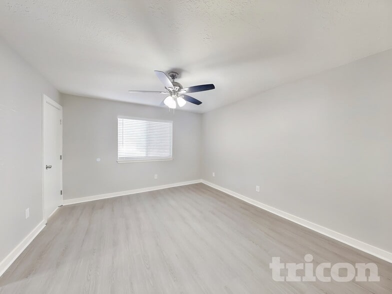 Building Photo - 8712 Plymouth Rock Rd NE