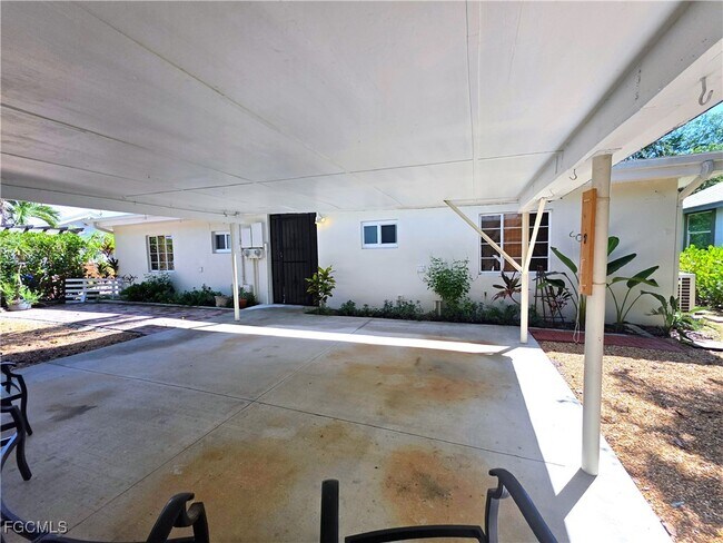 Building Photo - 1534 Avalon Pl