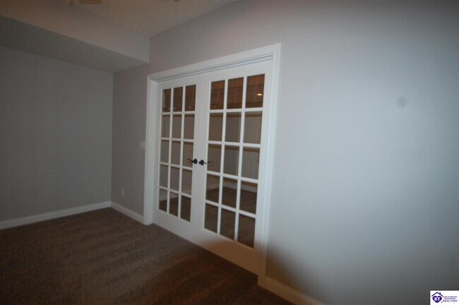 Building Photo - 223 S Rushmore Dr