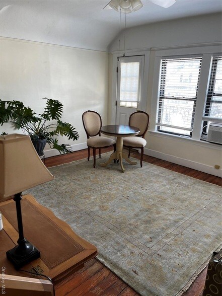 Building Photo - 51 Parkway Rd