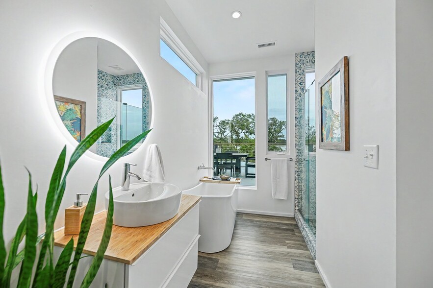 Building Photo - 2179 Sol Legare Rd
