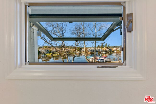 Building Photo - 32173 Sailview Ln