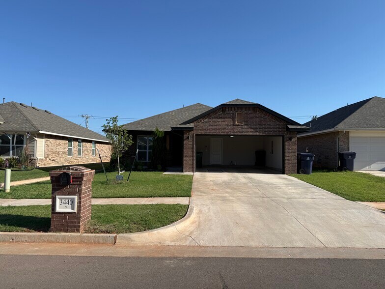 Building Photo - 3440 NW 179th St
