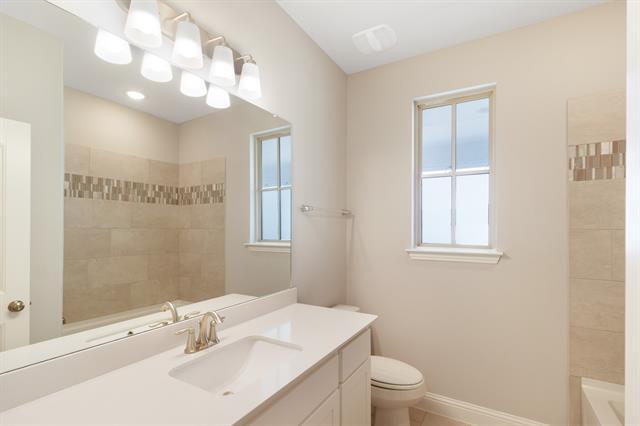 Building Photo - 4349 Curtiss Dr