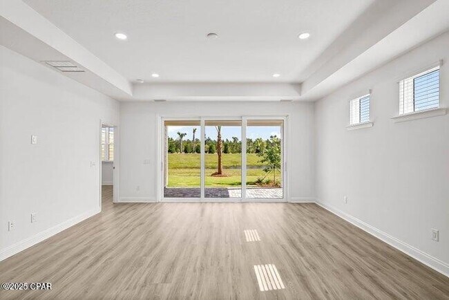 Building Photo - 8912 Parrot Pl