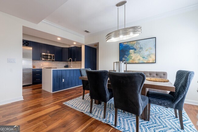 Building Photo - 2161 Peachtree Rd NE