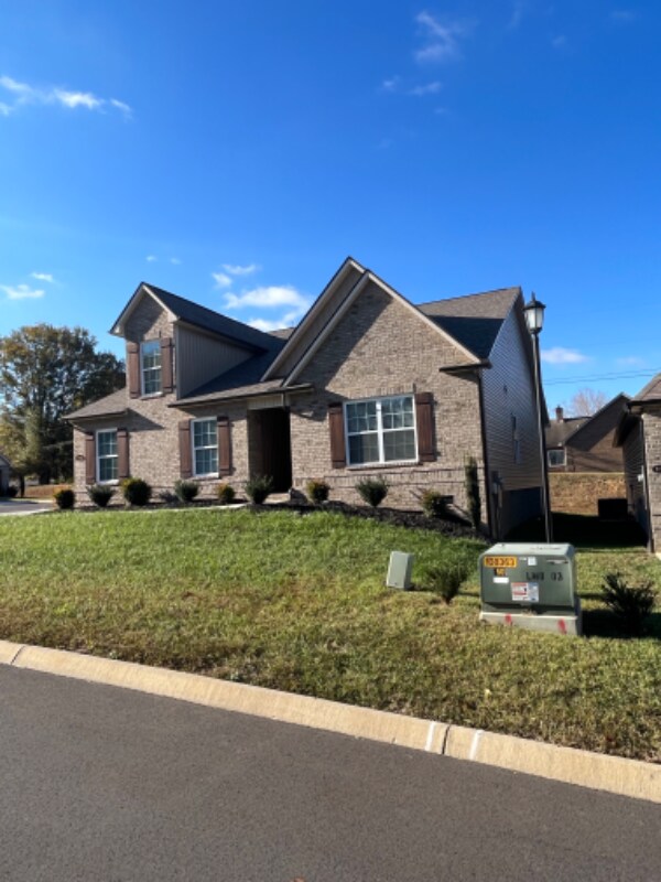 Building Photo - 7101 Nans Creek Way