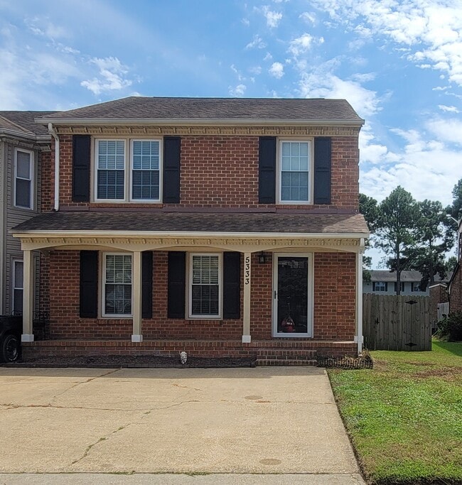 Primary Photo - 5333 Kindlewood Dr