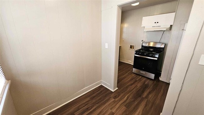 Building Photo - 1501 NE 17th St