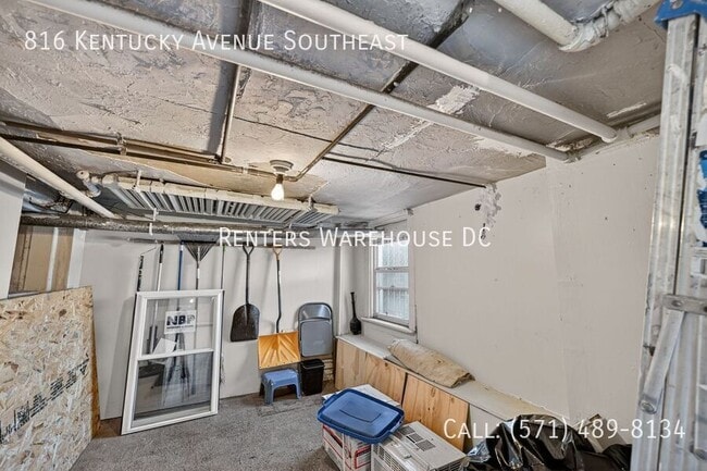 Building Photo - 816 Kentucky Ave SE
