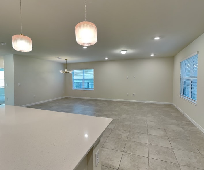 Building Photo - 4079 Feather Tree Dr