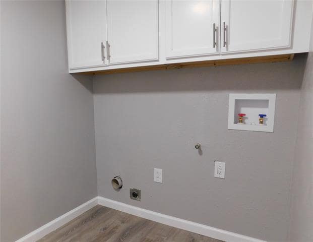 Building Photo - 1524 Carnation Dr