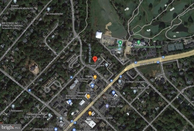 Building Photo - 165 E St NE